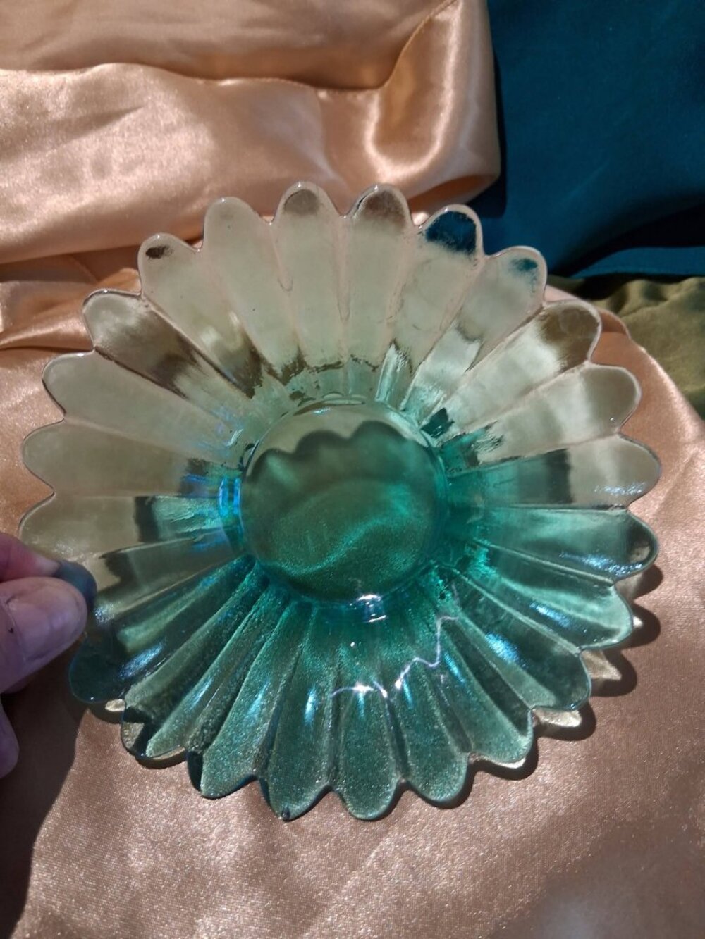 Vintage Teal Blue Daisy Flower Shaped Glass Dish / Trinket Bowl